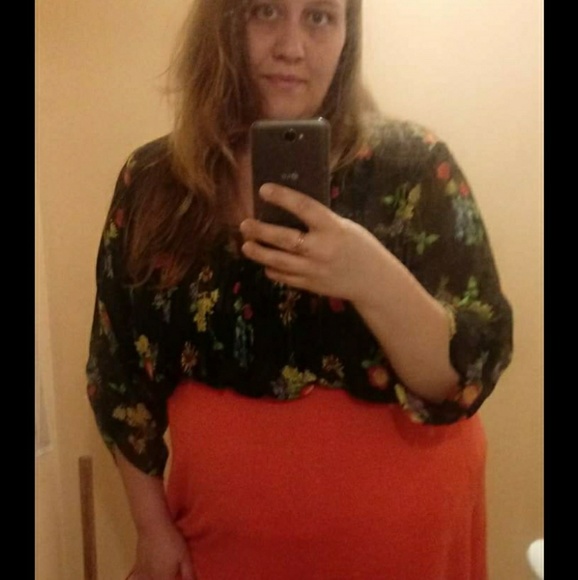 Meet your Posher, Kelly - Picture 3 of 8